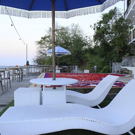 Suite Ocean Blue Batununggul Exterior photo