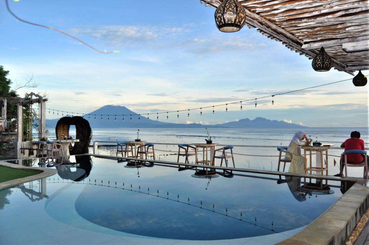 Suite Ocean Blue Batununggul Exterior photo