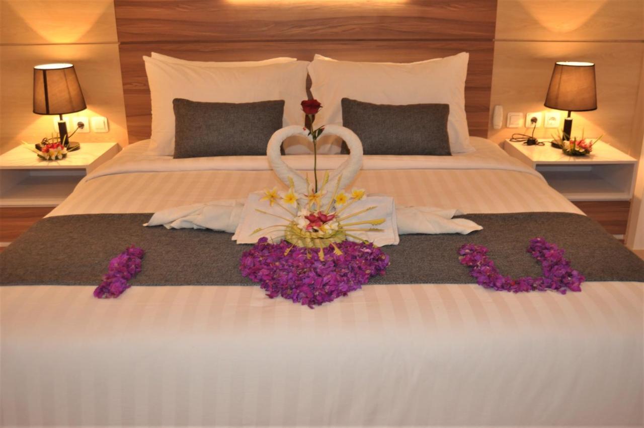 Suite Ocean Blue Batununggul Exterior photo